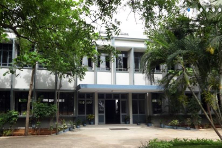 https://cache.careers360.mobi/media/colleges/social-media/media-gallery/11475/2021/1/5/Campus View of Murugappa Polytechnic College Chennai_Campus-View.jpg